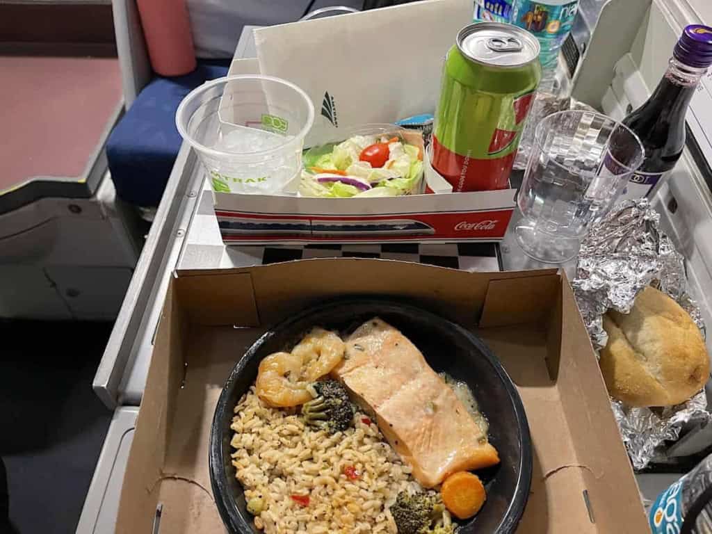 Flexible Dining Salmon, Rice, Veggies